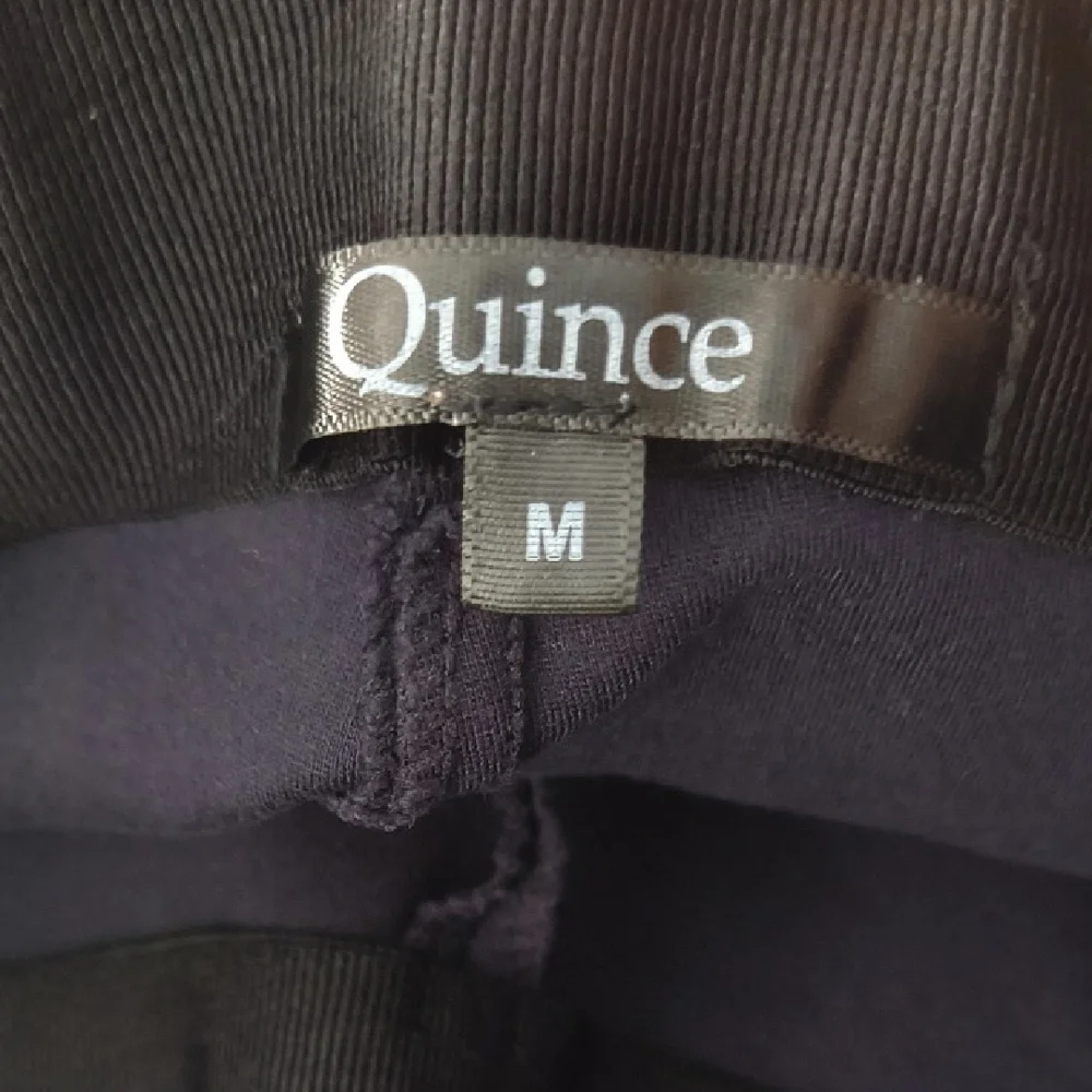 Quince Women's Ultra Stretch Ponte Pintuck Navy Ankle Pants Size M